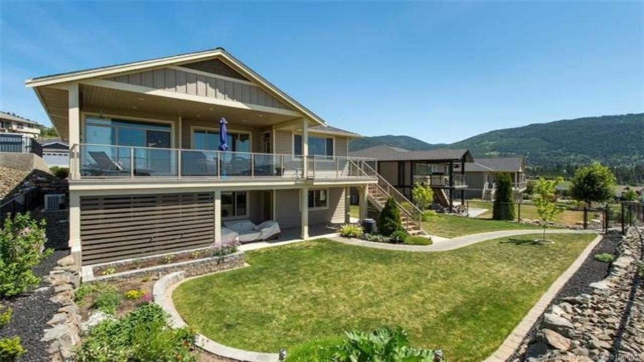 Vernon Home With True Okanagan Lifestyle Ngoại thất bức ảnh