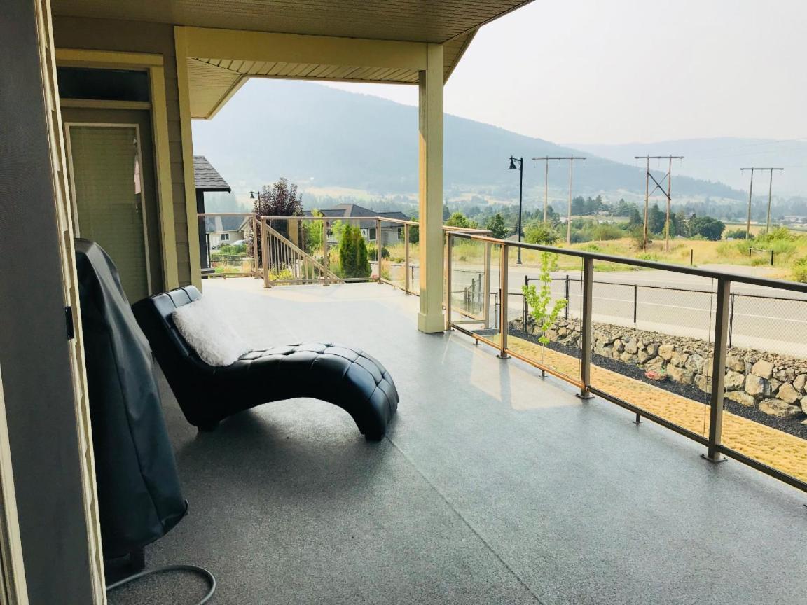 Vernon Home With True Okanagan Lifestyle Ngoại thất bức ảnh
